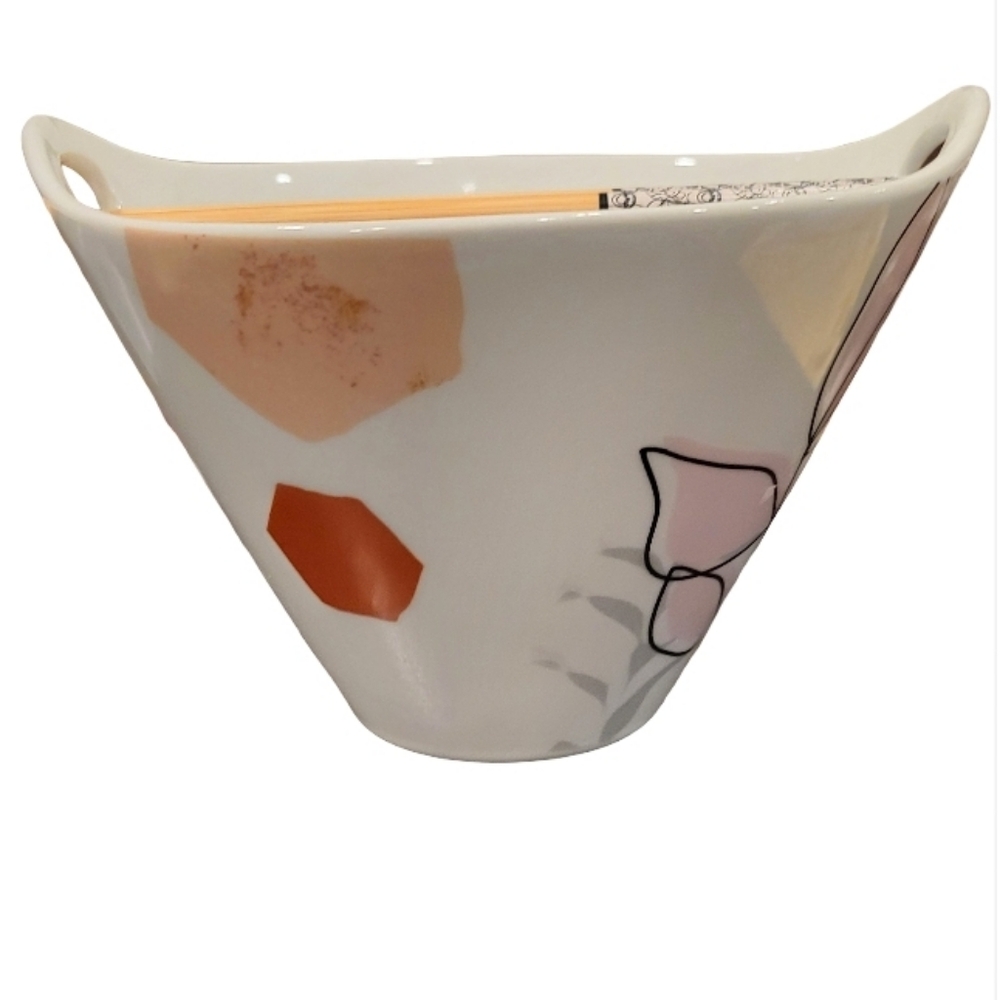 Winnie the Pooh Noodle Bowl W/ Chopsticks. NWOT - Picture 4 of 6